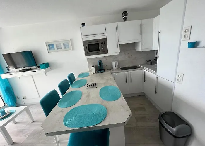 T3 Front De Avec Piscine